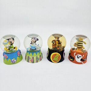 Pooh Tiger Mickie Minnie Mini Snow Globe Halloween Trick Treat Disney Holiday